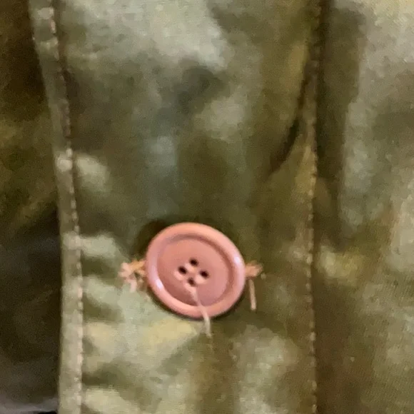 Timber King green large jacket. Has some wear but still a lot of use. Small snag - Picture 7 of 11